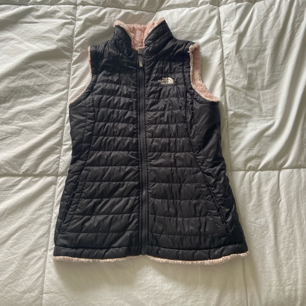 girls large reversible Grey/ pink North Face vest